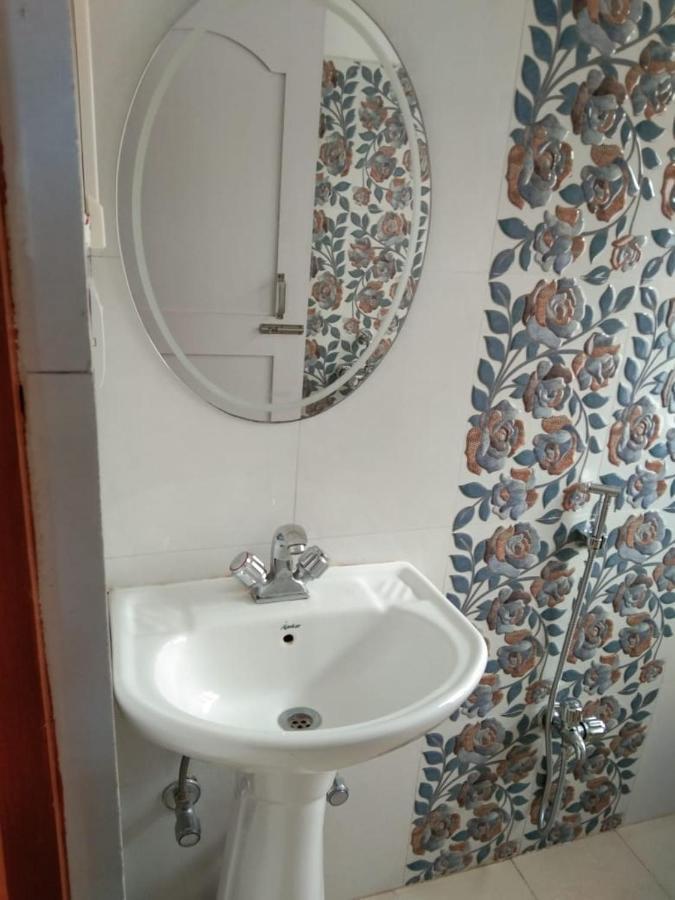 Hotel White Tara Tavang Kültér fotó