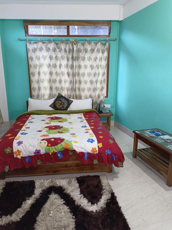 Hotel White Tara Tavang Kültér fotó